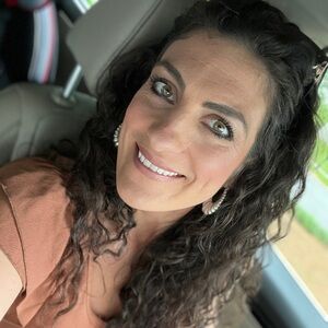 Meet your Posher, Camille